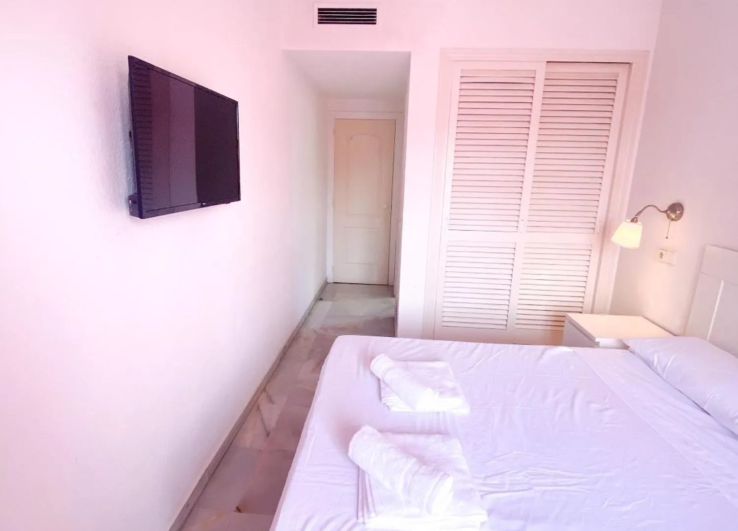 Royal Room In Marina Botafoch Ibiza 0*,  España